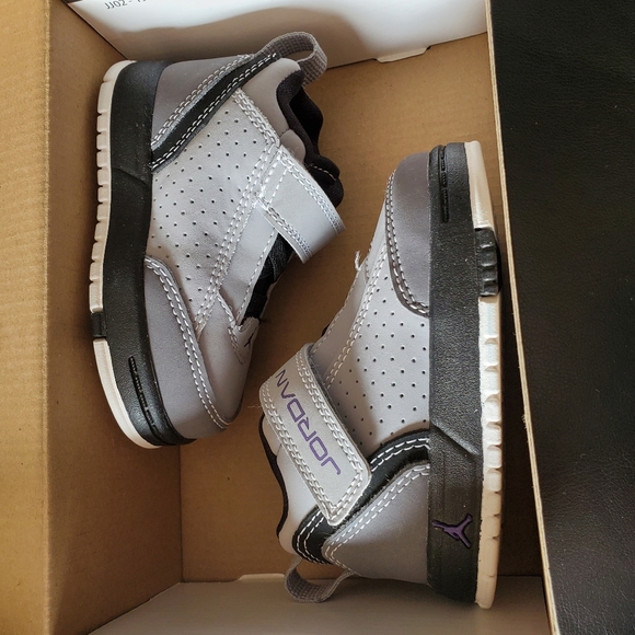 Jordan SS shoes - Picture 2 of 4